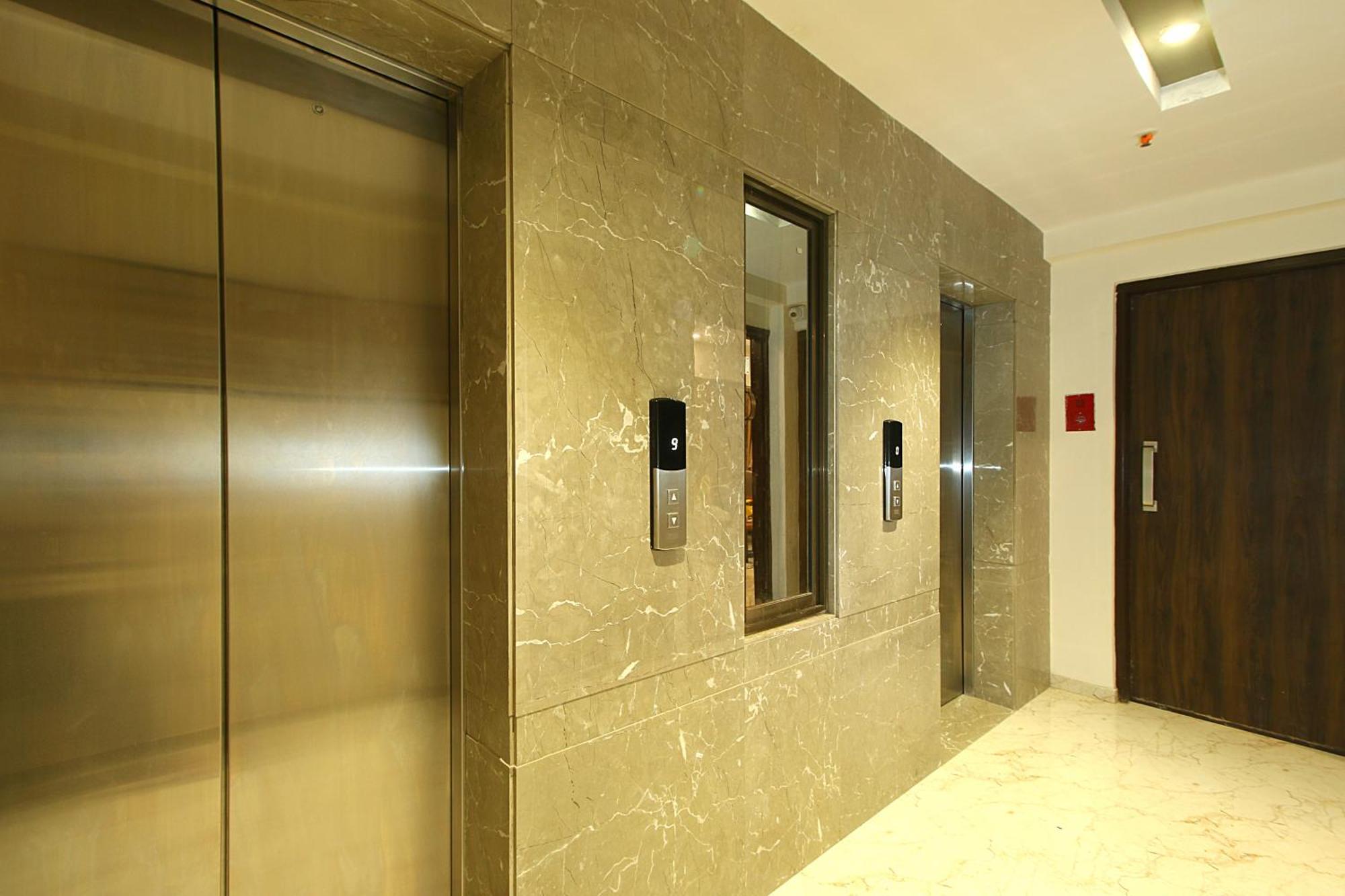 House Luxury Santacruz East,